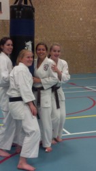 Even lachen....